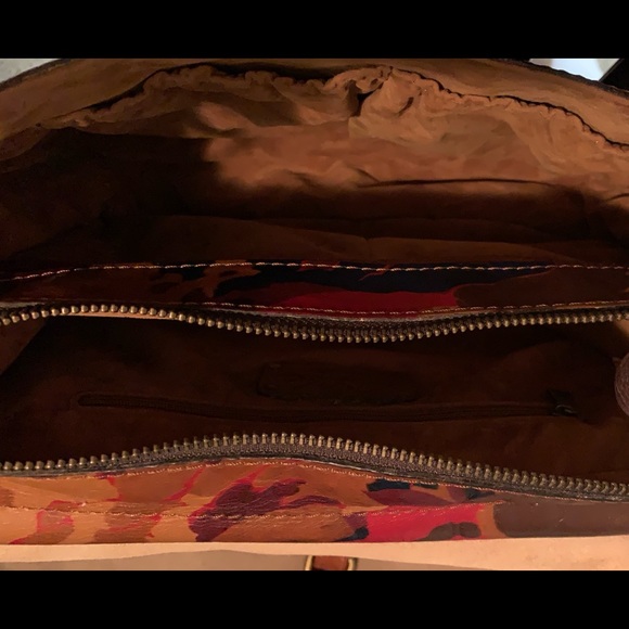 Patricia Nash Camo Italian Leather Crossbody Bag - Picture 7 of 9